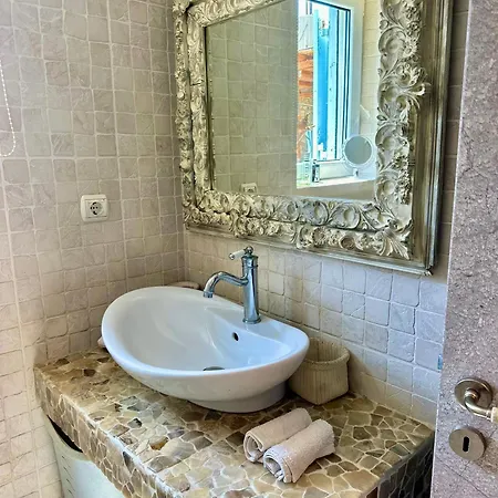 Cycladique - Pres De Panormos * Panormos (Mykonos)